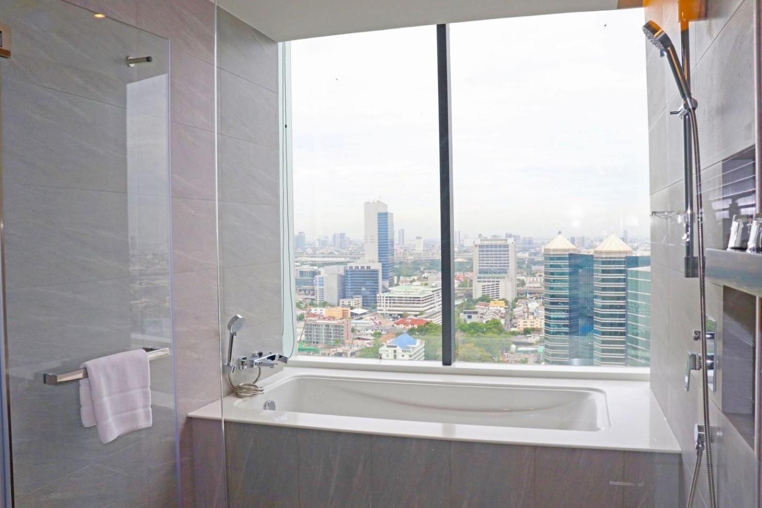 The Quarter Ratchayothin By Uhg Otel Bangkok Dış mekan fotoğraf