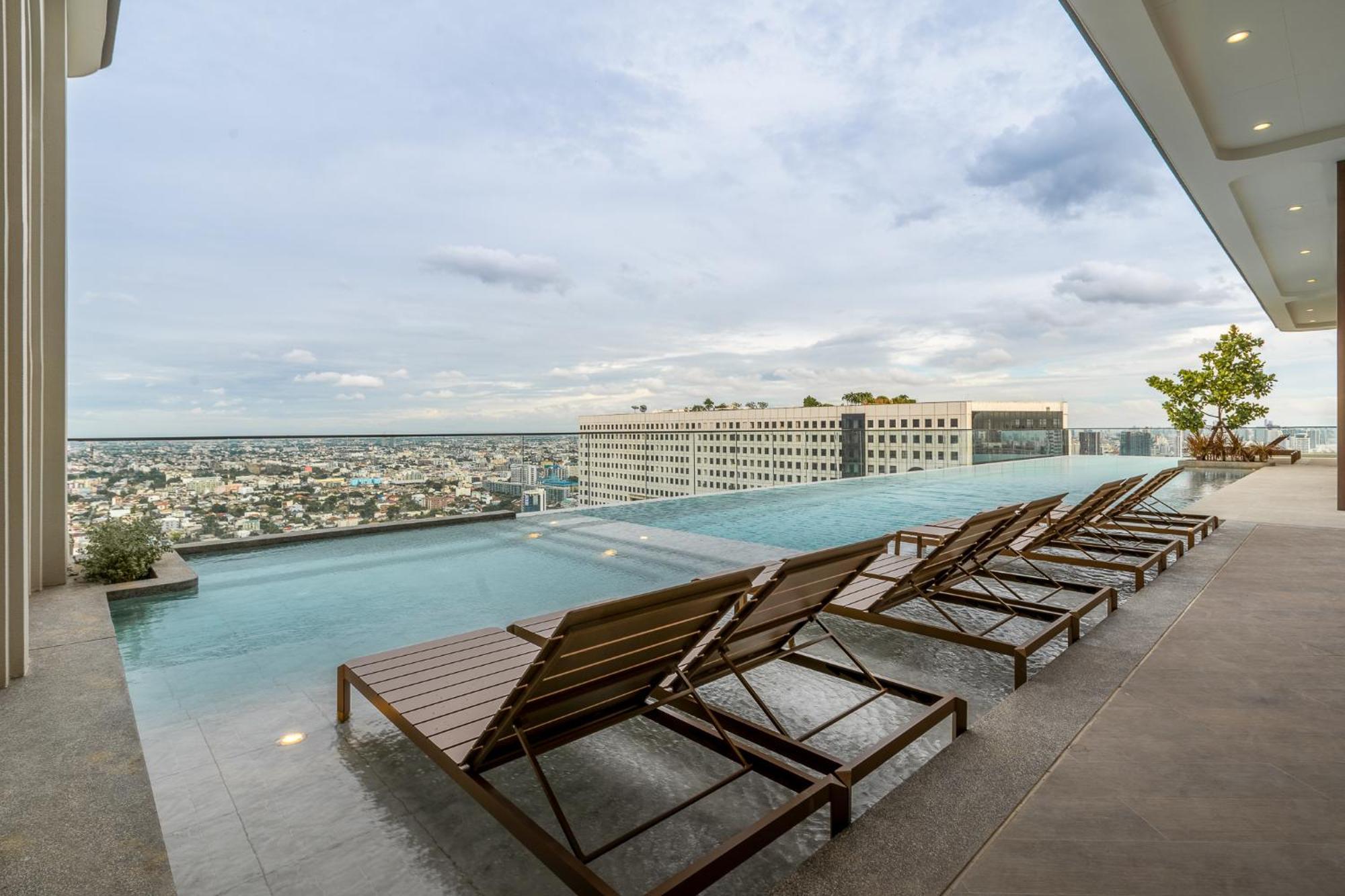 The Quarter Ratchayothin By Uhg Otel Bangkok Dış mekan fotoğraf