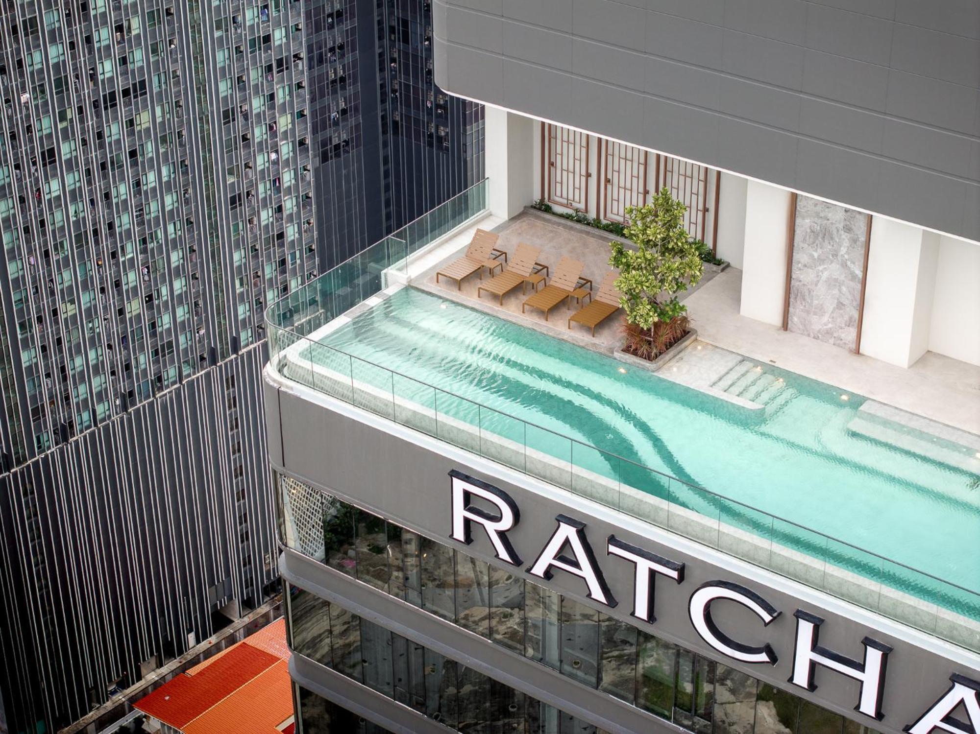 The Quarter Ratchayothin By Uhg Otel Bangkok Dış mekan fotoğraf