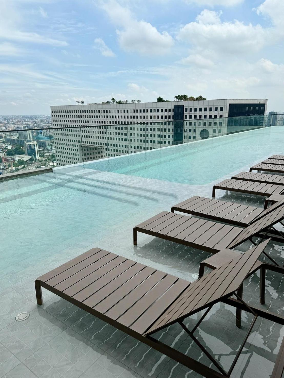 The Quarter Ratchayothin By Uhg Otel Bangkok Dış mekan fotoğraf
